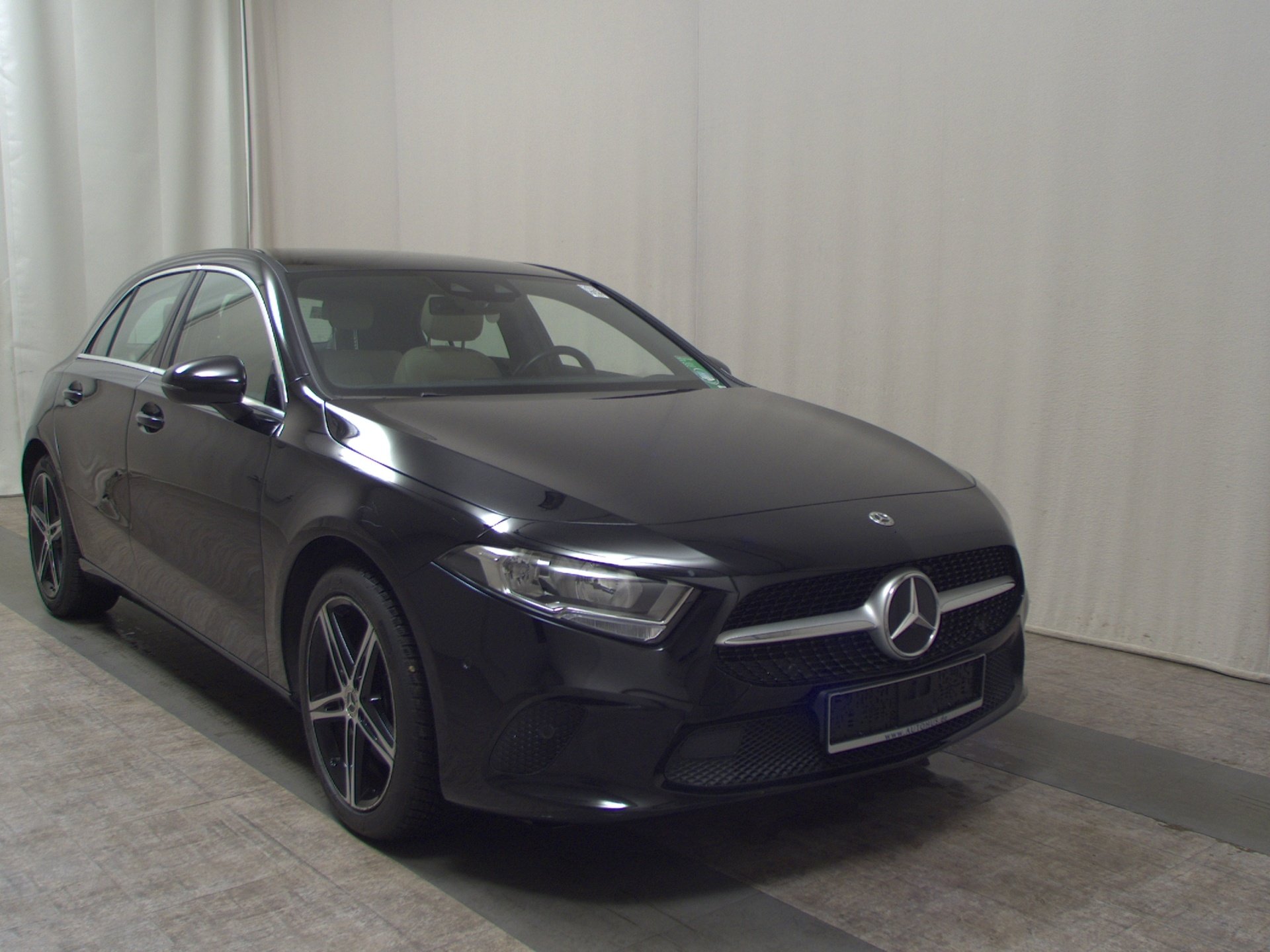 Mercedes-Benz A 220 d Progressive Navi Leder Shz Pano HuD Sound RFK 3