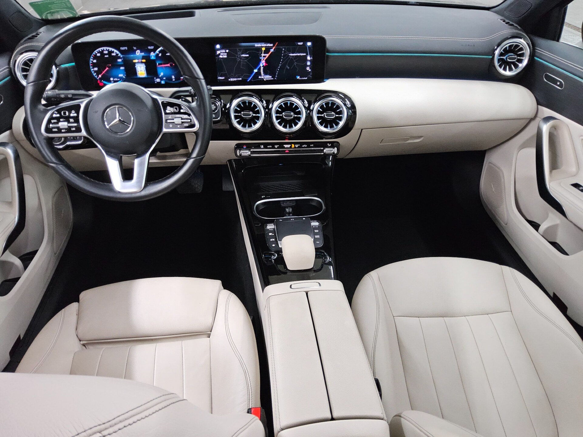 Mercedes-Benz A 220 d Progressive Navi Leder Shz Pano HuD Sound RFK 5