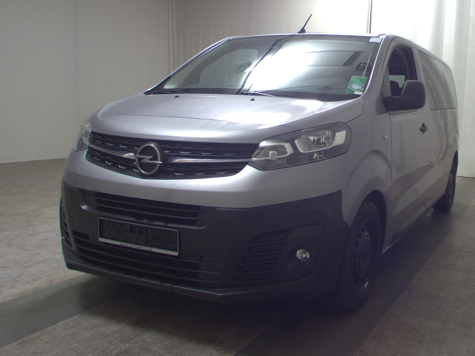 Opel Vivaro 2.0 D 9-Sitze Navi RKF AHK 2