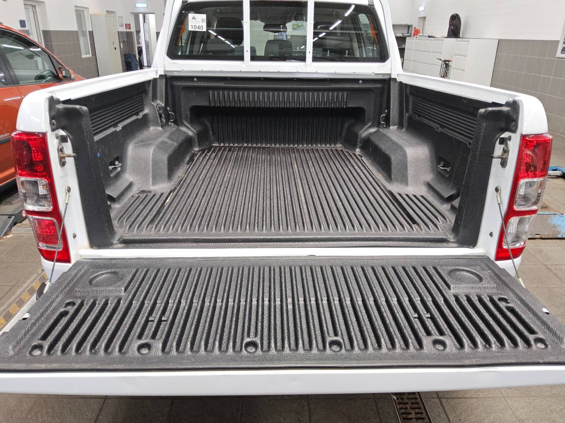 Ford Ranger 2.0 TDCI 4x4 Panther XLT AHK PDC DAB BT 11