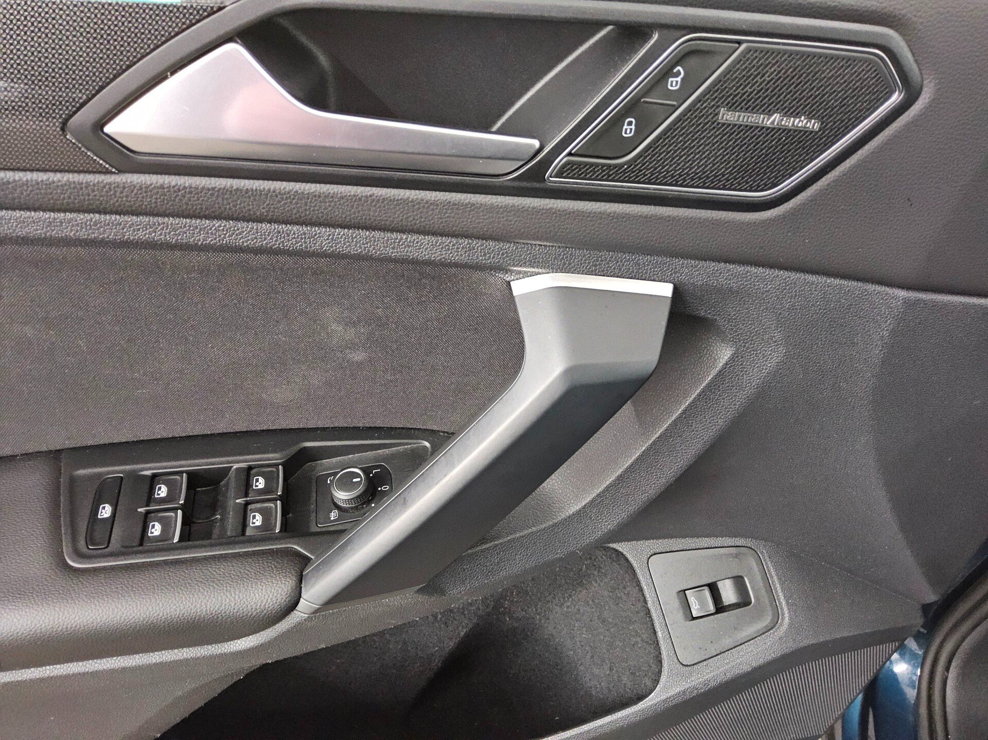 Volkswagen Tiguan 2.0 TDI 4M Elegance Navi AID Matrix Pano 10