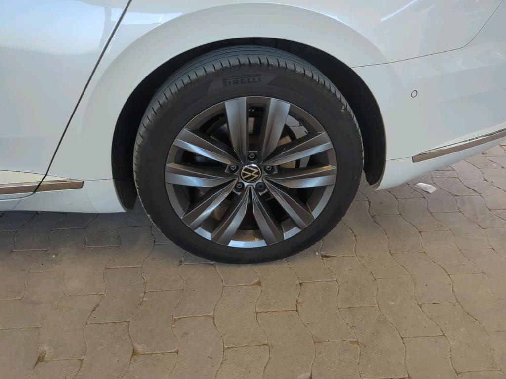 Volkswagen Arteon 1.4 TSI eHybrid Elegance NAVI LED SHZ MASSAGE PANO 12