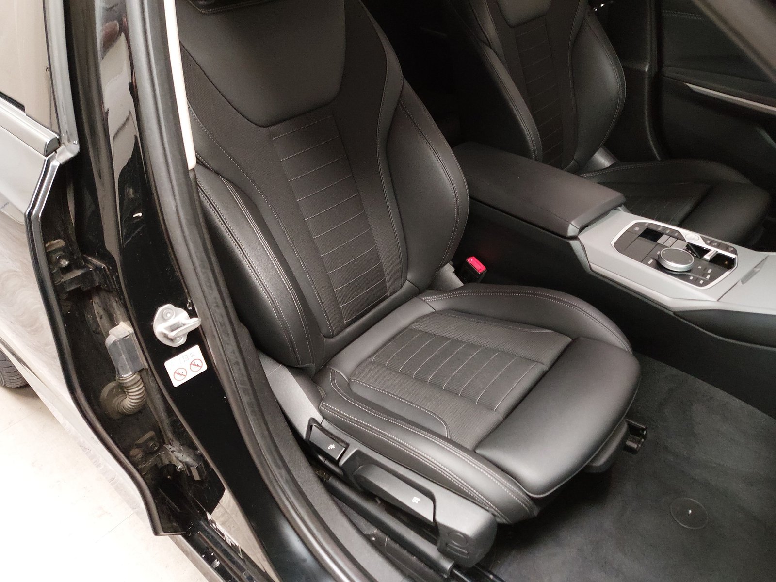 BMW 320e Touring Sport-Line Shz 10