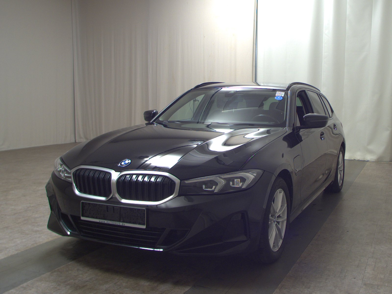 BMW 320e Touring Sport-Line Shz 2