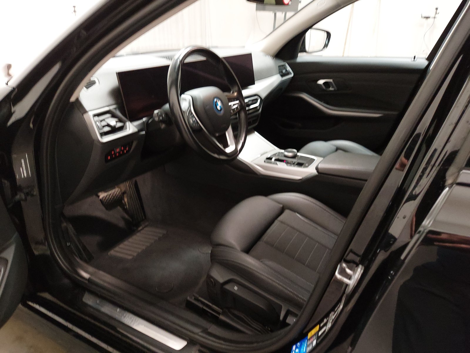 BMW 320e Touring Sport-Line Shz 6