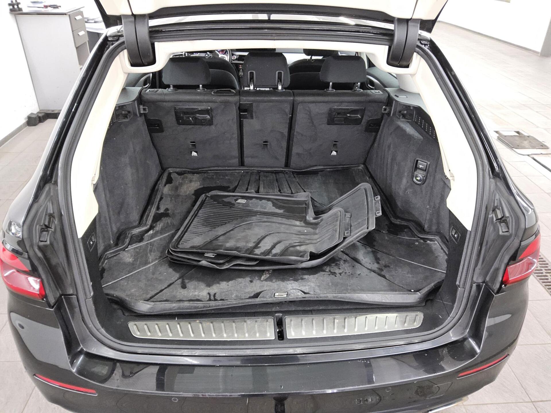 BMW 520dA Touring Navi LED LC-Pro RfK AHK PDC Shz 12