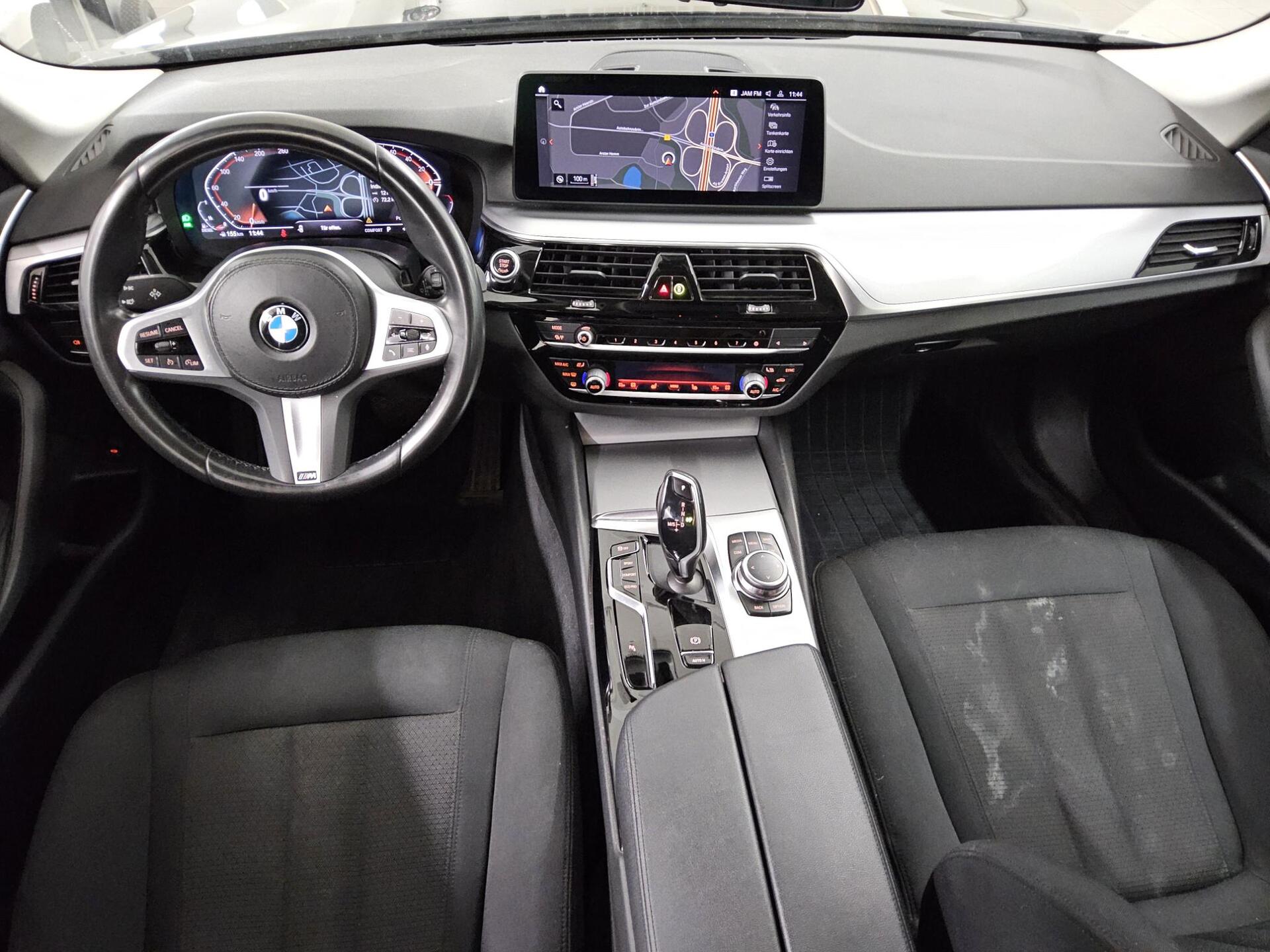 BMW 520dA Touring Navi LED LC-Pro RfK AHK PDC Shz 5