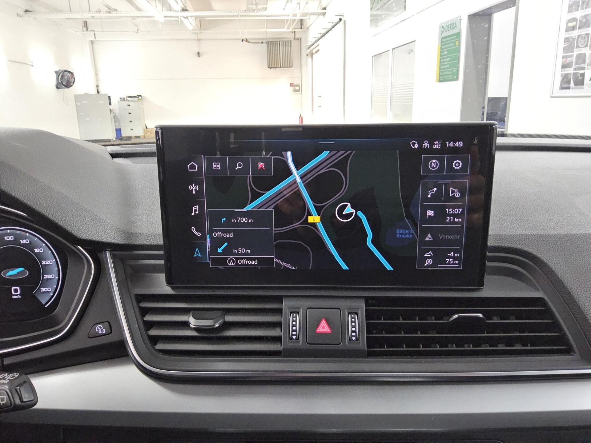 Audi Q5 40 TDI Qu. Navi Matrix vc+ HuD RFK ACC 7