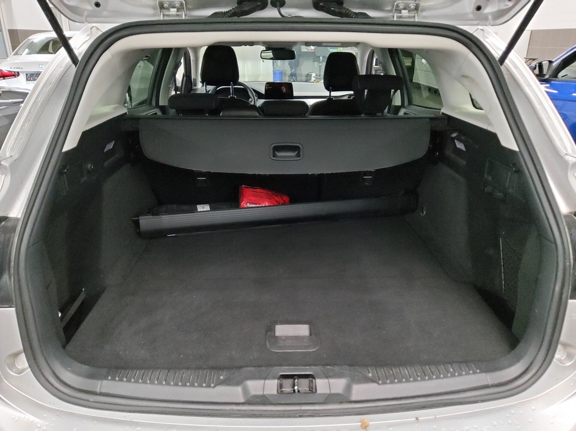 Ford Focus Turnier 1.5 EB Cool&Connect Navi RFK AHK 11