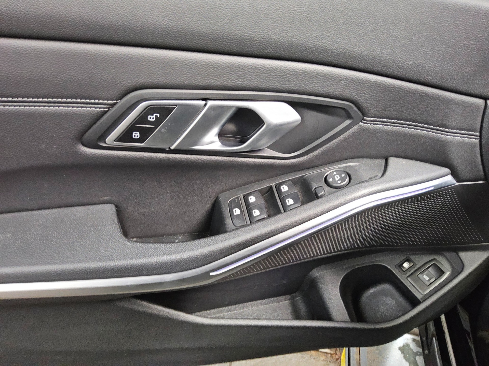 BMW 330e Touring Sport-Line T-Leder Navi LED HiFi 10