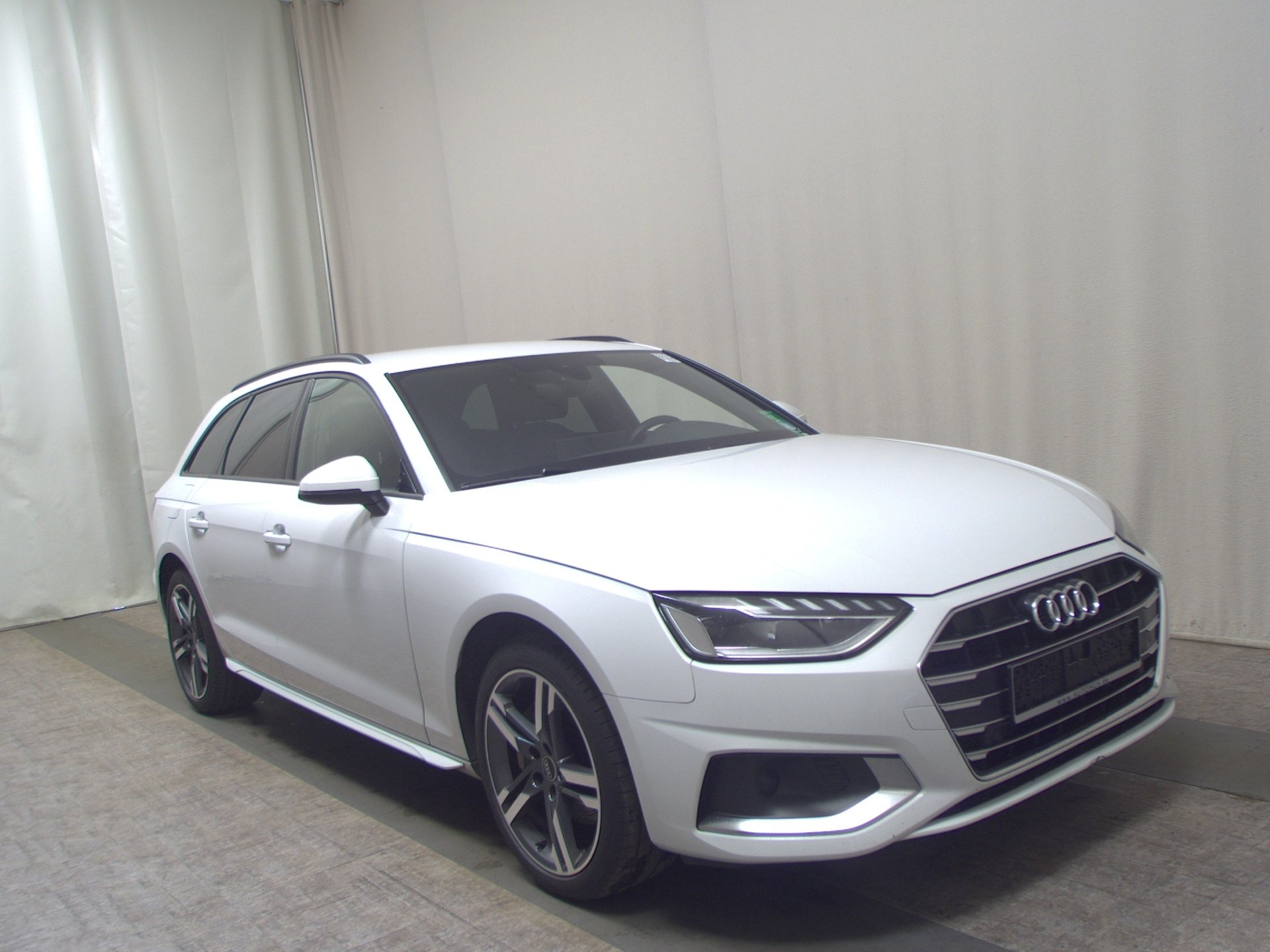 Audi A4 Avant 40 TDI S-Line T-Leder Navi LED 3