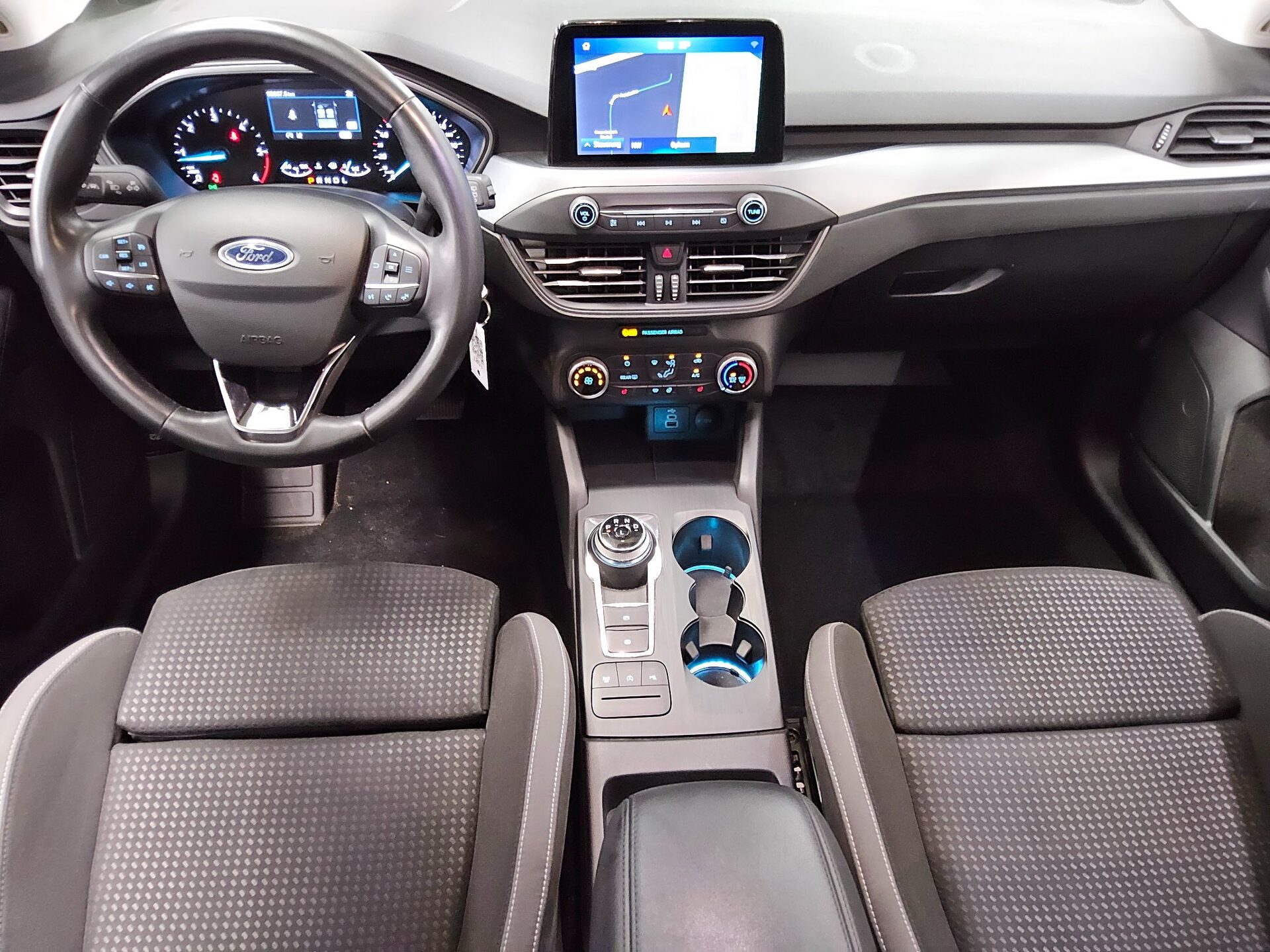 Ford Focus Turnier 1.5 EB Cool&Connect Navi LED Shz 5