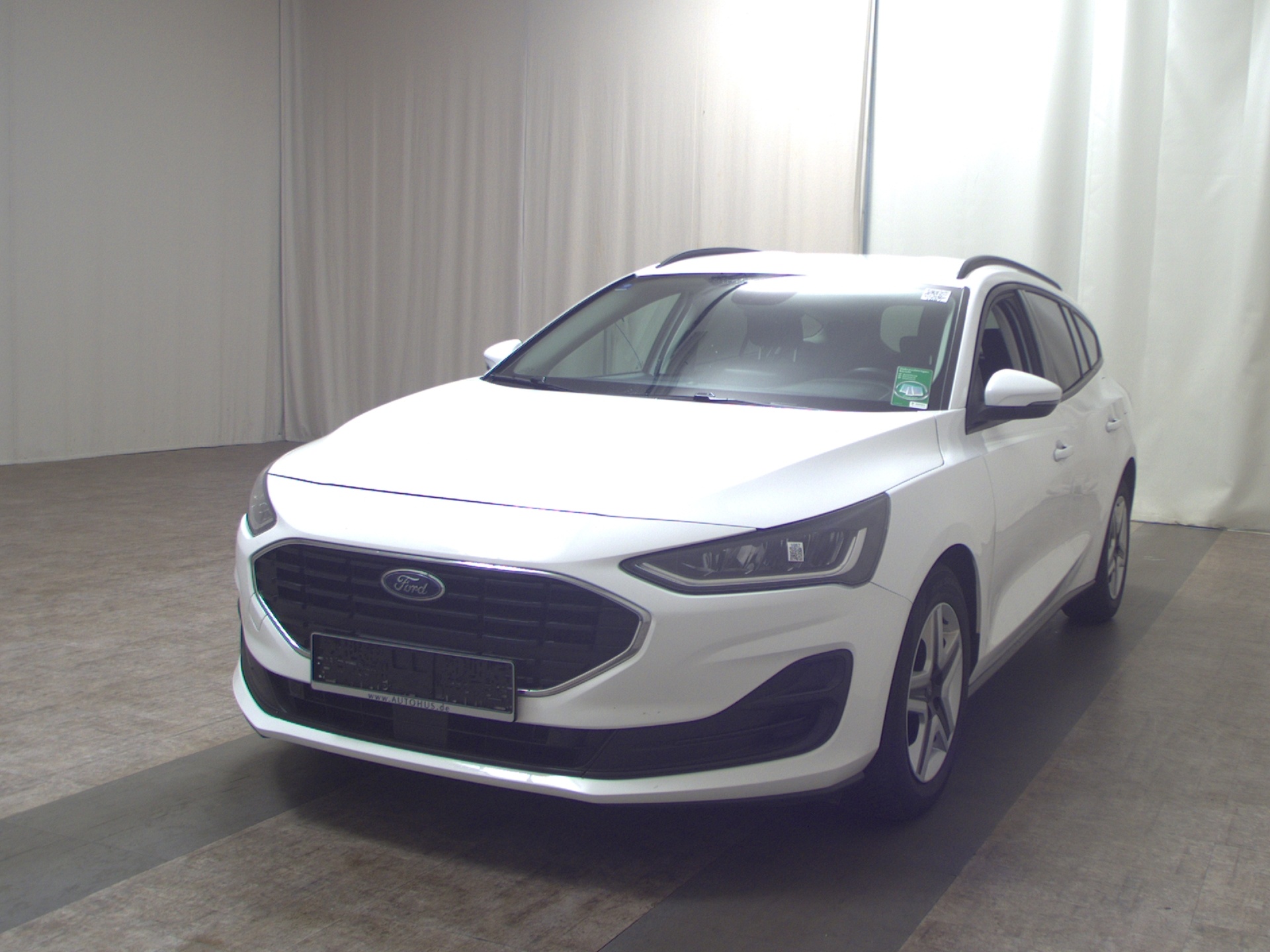 Ford Focus Turnier 1.5 EB Cool&Connect Navi LED Shz 2