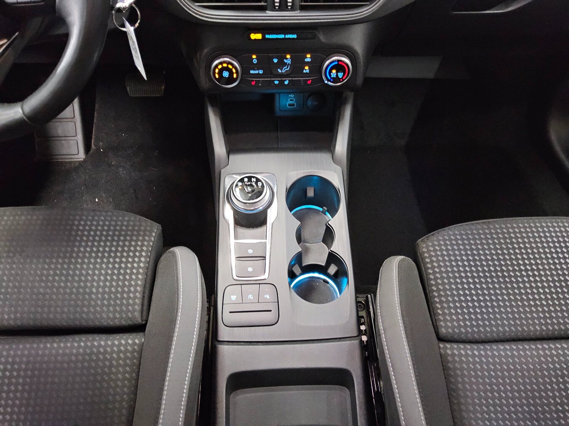 Ford Focus Turnier 1.5 EB Cool&Connect Navi LED Shz 6