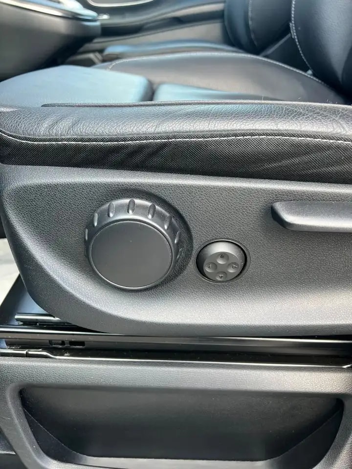 Mercedes-Benz V 250 4M LANG AMG LIEGEPAKET AHK 360° FACELIFT 16