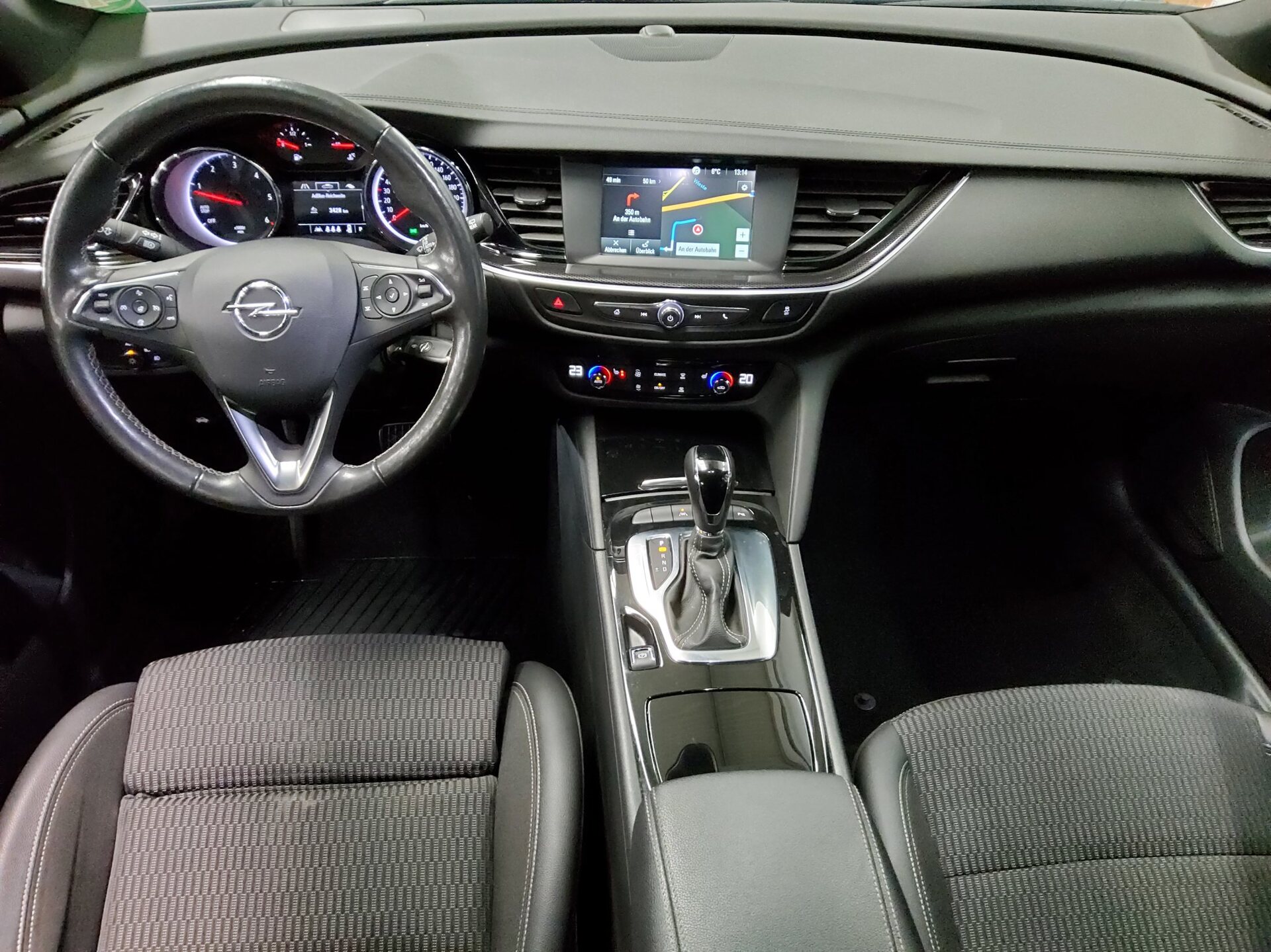 Opel Insignia ST 1.5 D Elegance Navi LED T-Leder AHK 5