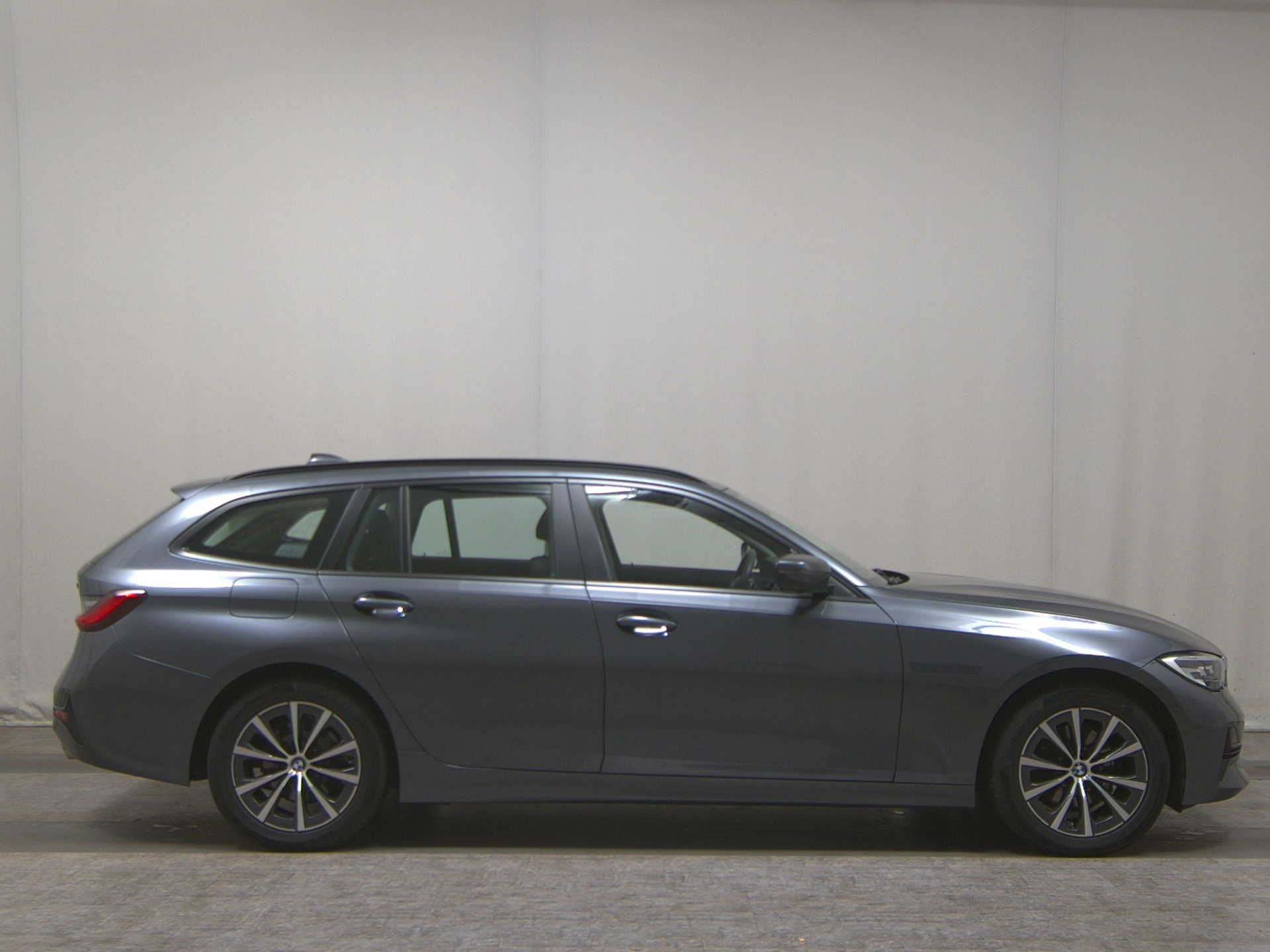 BMW 320d Touring xDr Advantage Nav LED LC prof. PDC