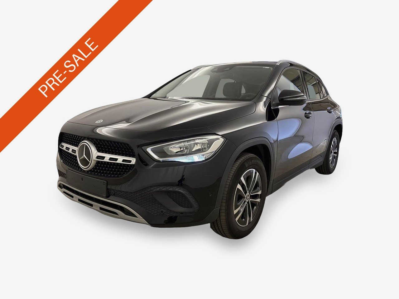 Mercedes-Benz GLA 200 d Style NAVI SHZ RFK ACC AHK