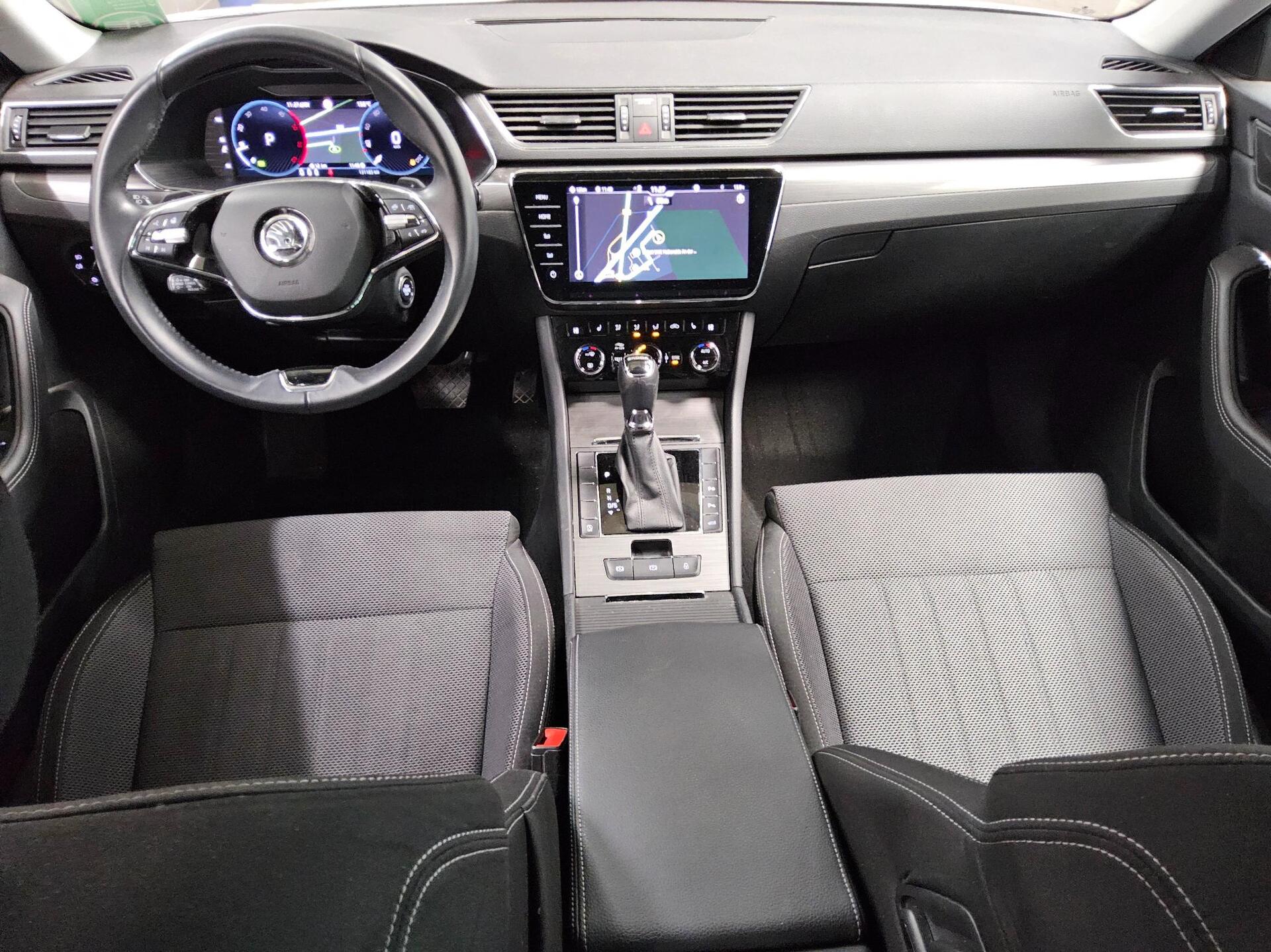 Skoda Superb Kombi 2.0 TDI Style Navi LED Shz vc RFK AHK 5