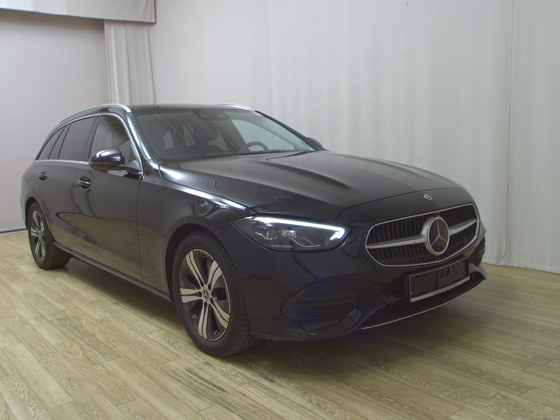 Mercedes-Benz C 180 T Avantgarde Navi LED RFK AHK Distronic+ 3