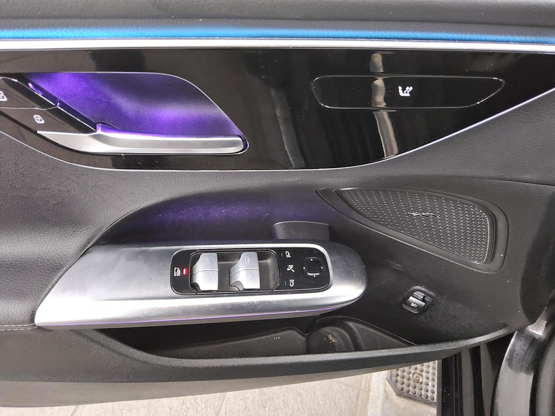Mercedes-Benz C 180 T Avantgarde Navi LED RFK AHK Distronic+ 10
