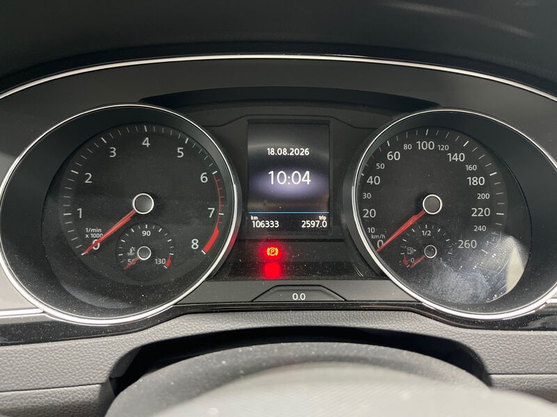 Volkswagen Passat Variant 1.5 TSI Business NAVI CARPLAY ANDROID SHZ PDC 6