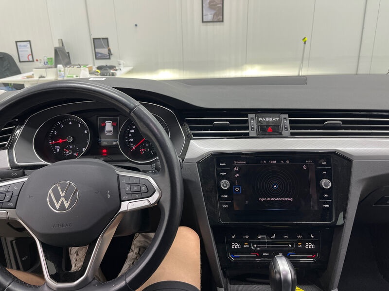 Volkswagen Passat Variant 1.5 TSI Business NAVI CARPLAY ANDROID SHZ PDC 4