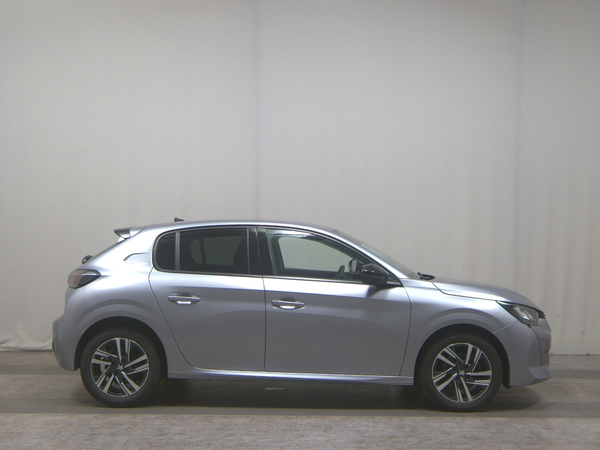 Peugeot 208 1.5 BlueHDI T-Leder Navi LED PDC Tempomat