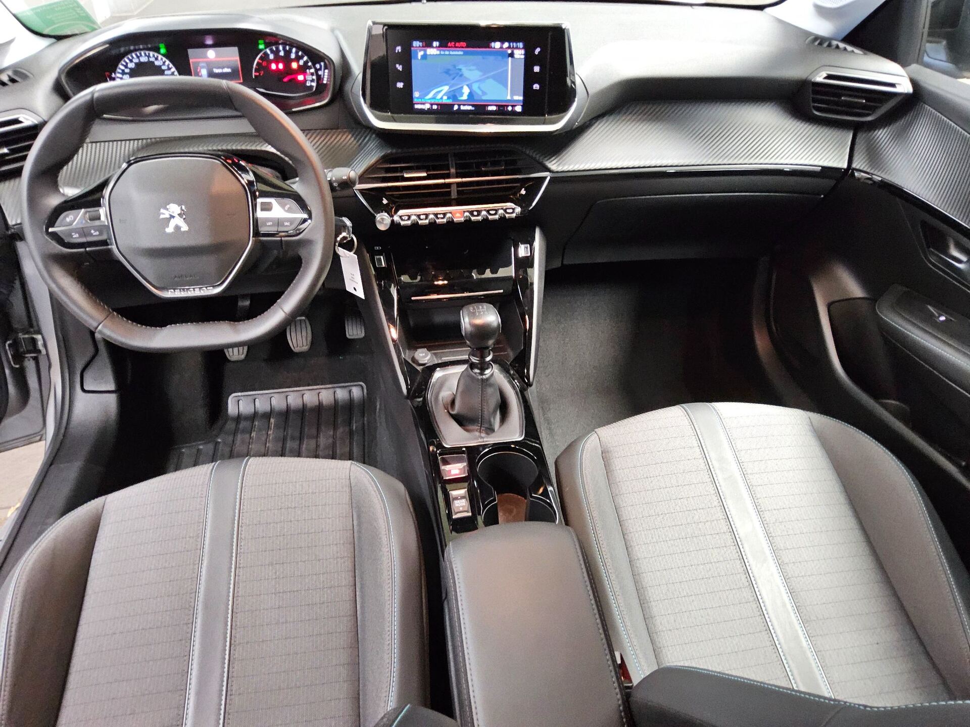 Peugeot 208 1.5 BlueHDI T-Leder Navi LED PDC Tempomat 5