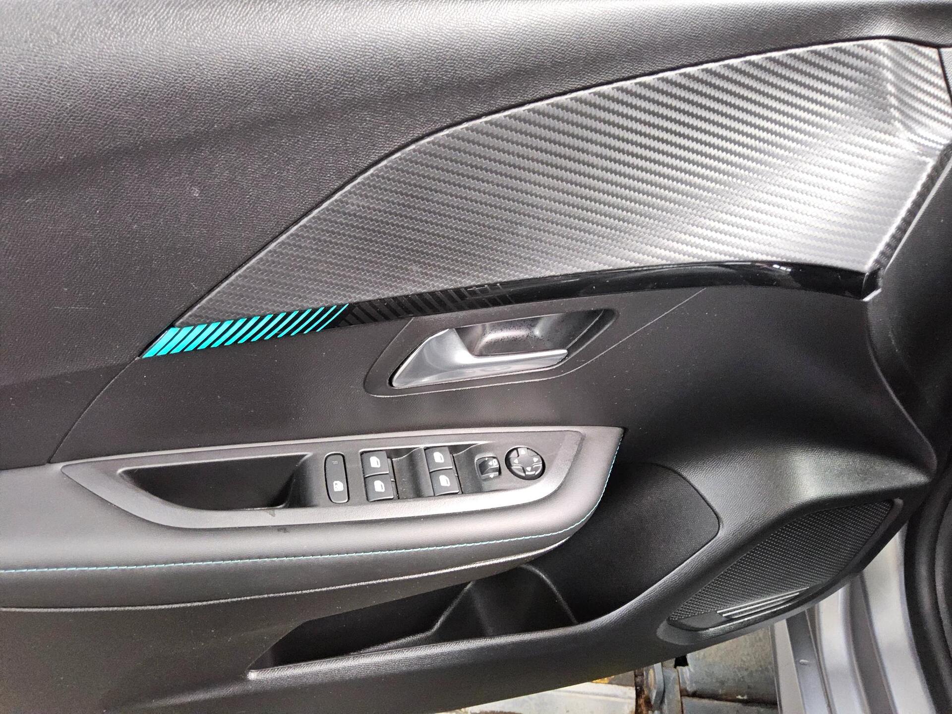 Peugeot 208 1.5 BlueHDI T-Leder Navi LED PDC Tempomat 9