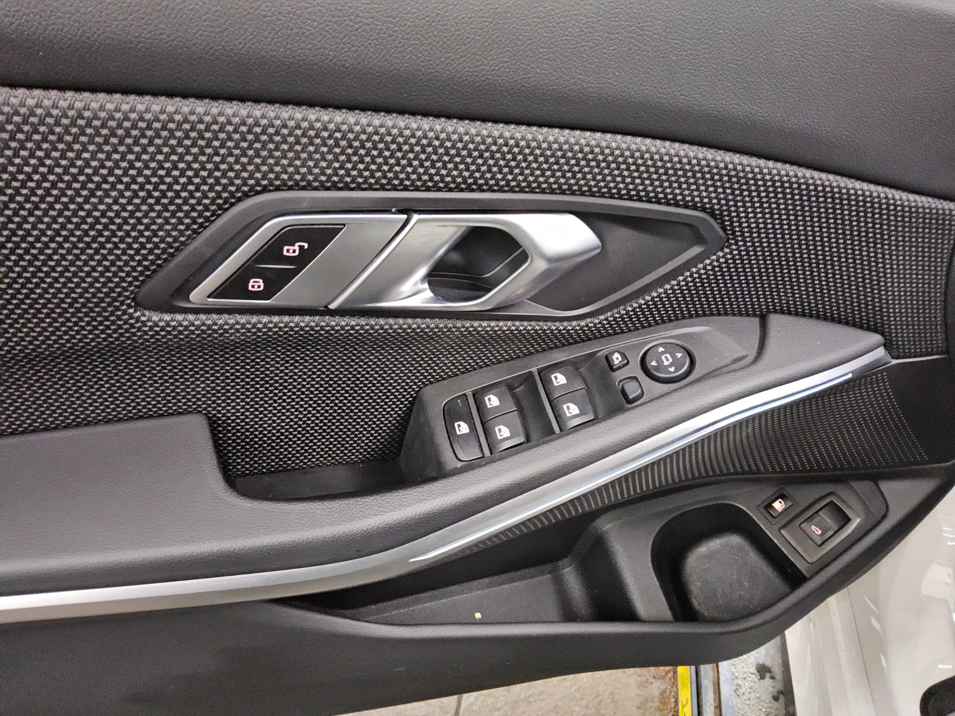 BMW 320e Touring Navi LED Curved HiFi Shadow LED 10