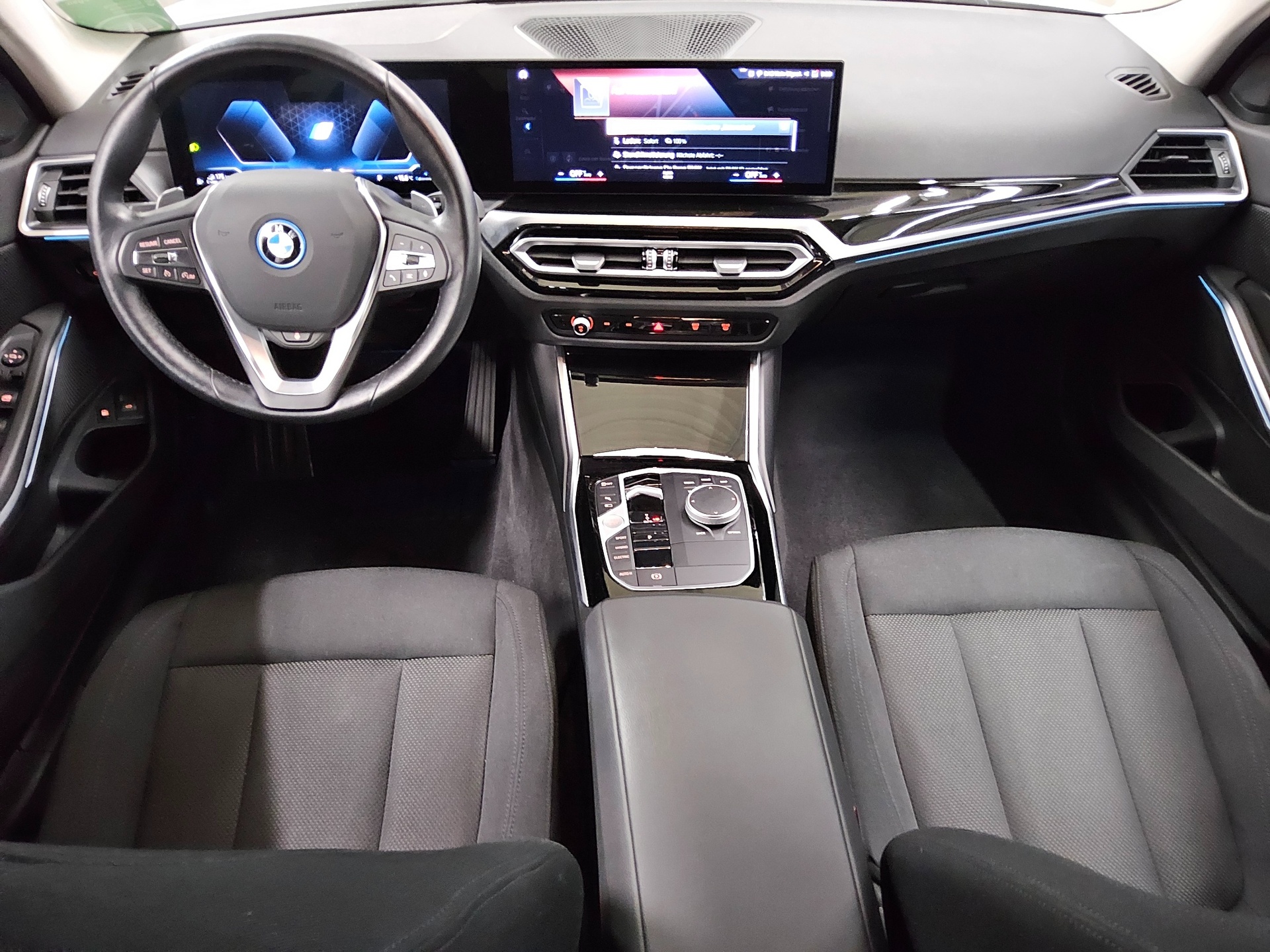 BMW 320e Touring Navi LED Curved HiFi Shadow LED 5