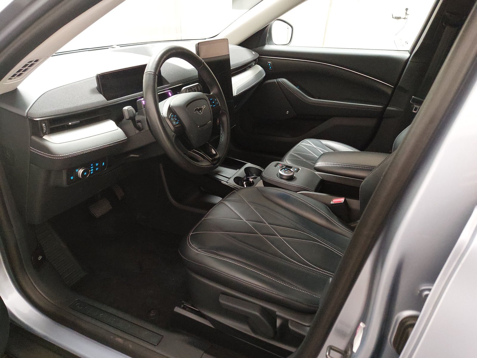 Ford Mustang Mach-E Leder Navi LED 360°- Kamera 6