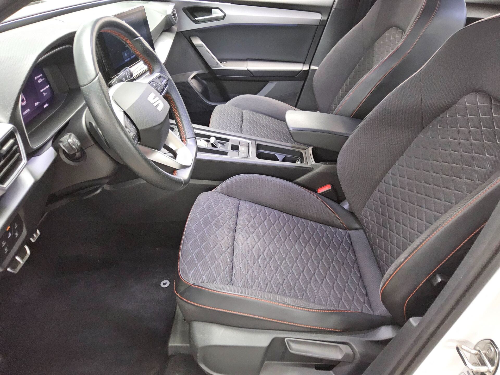 Seat Leon Sportstourer 2.0 TDI FR-Line Navi LED vc 9