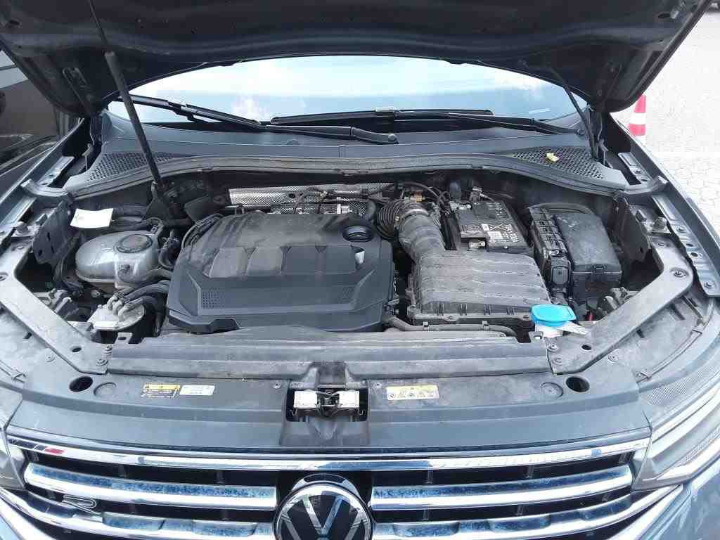 Volkswagen Tiguan 2.0 TDI 4M R-Line Navi LED AID Pano 11
