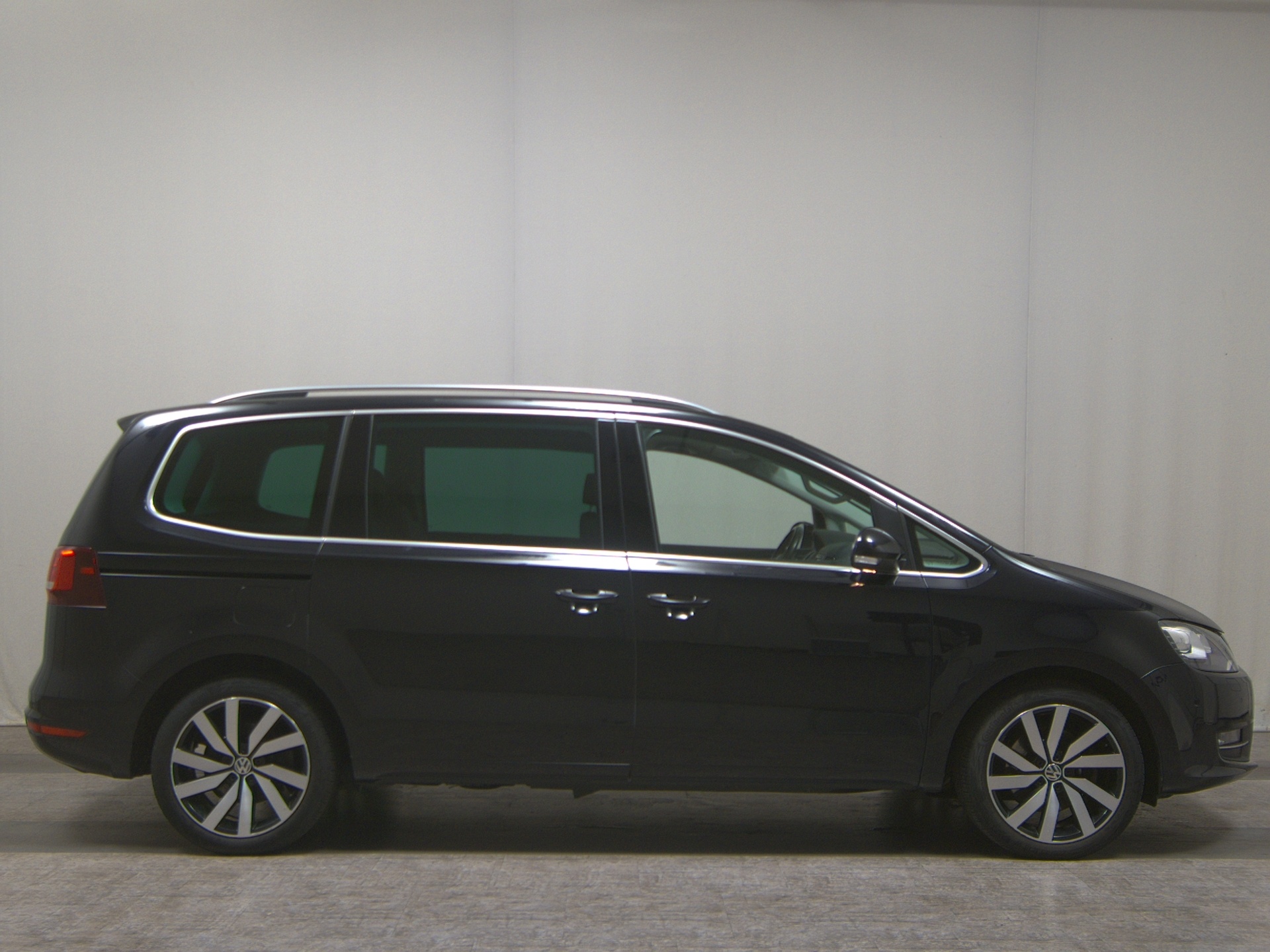 Volkswagen Sharan Highline NAVI KLIMAAUT SHZ RFK ACC