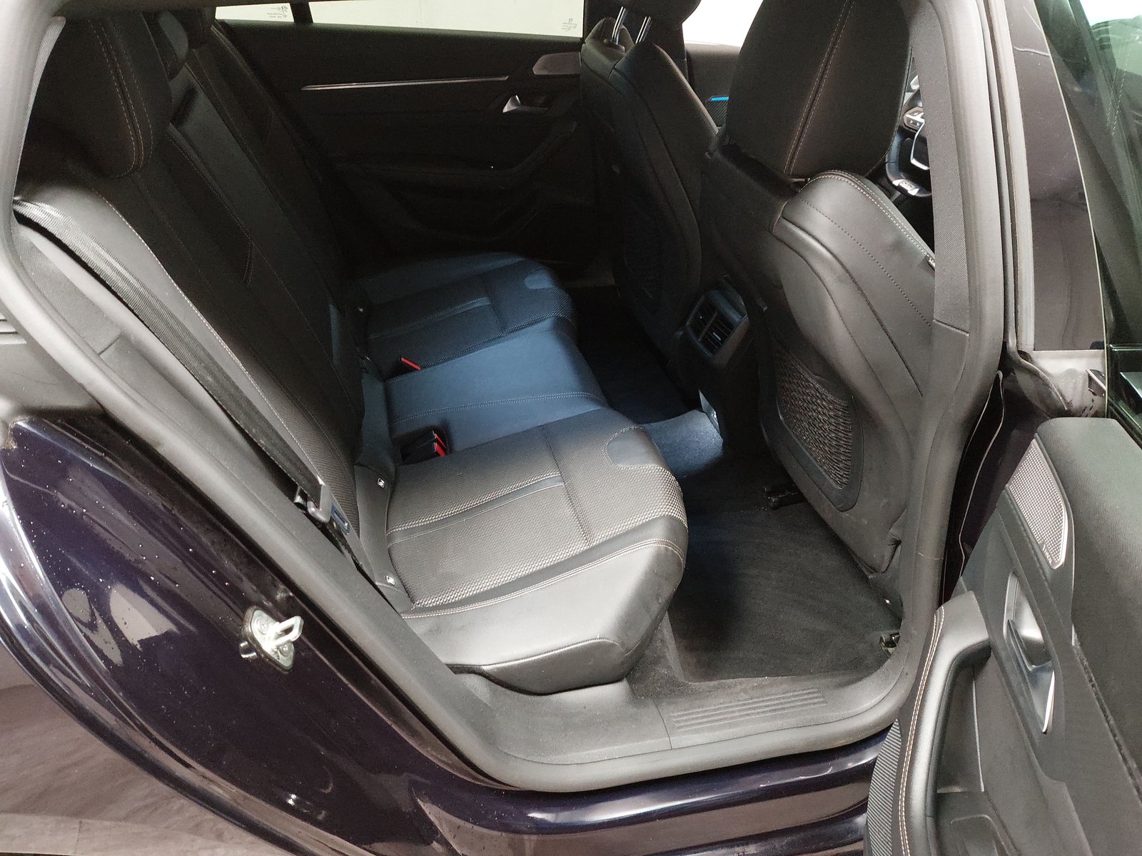 Peugeot 508 SW Hybrid 225 GT-Line T-Leder Navi LED 360° 12