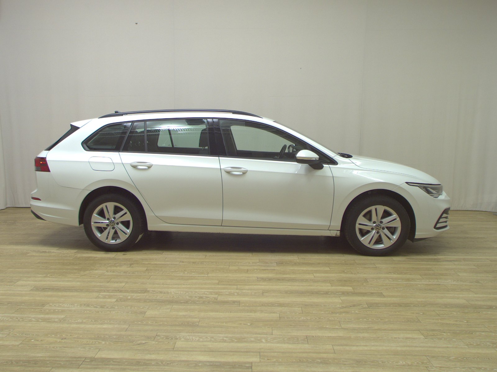 Volkswagen Golf Var. 2.0 TDI Life LED PDC Shz DC