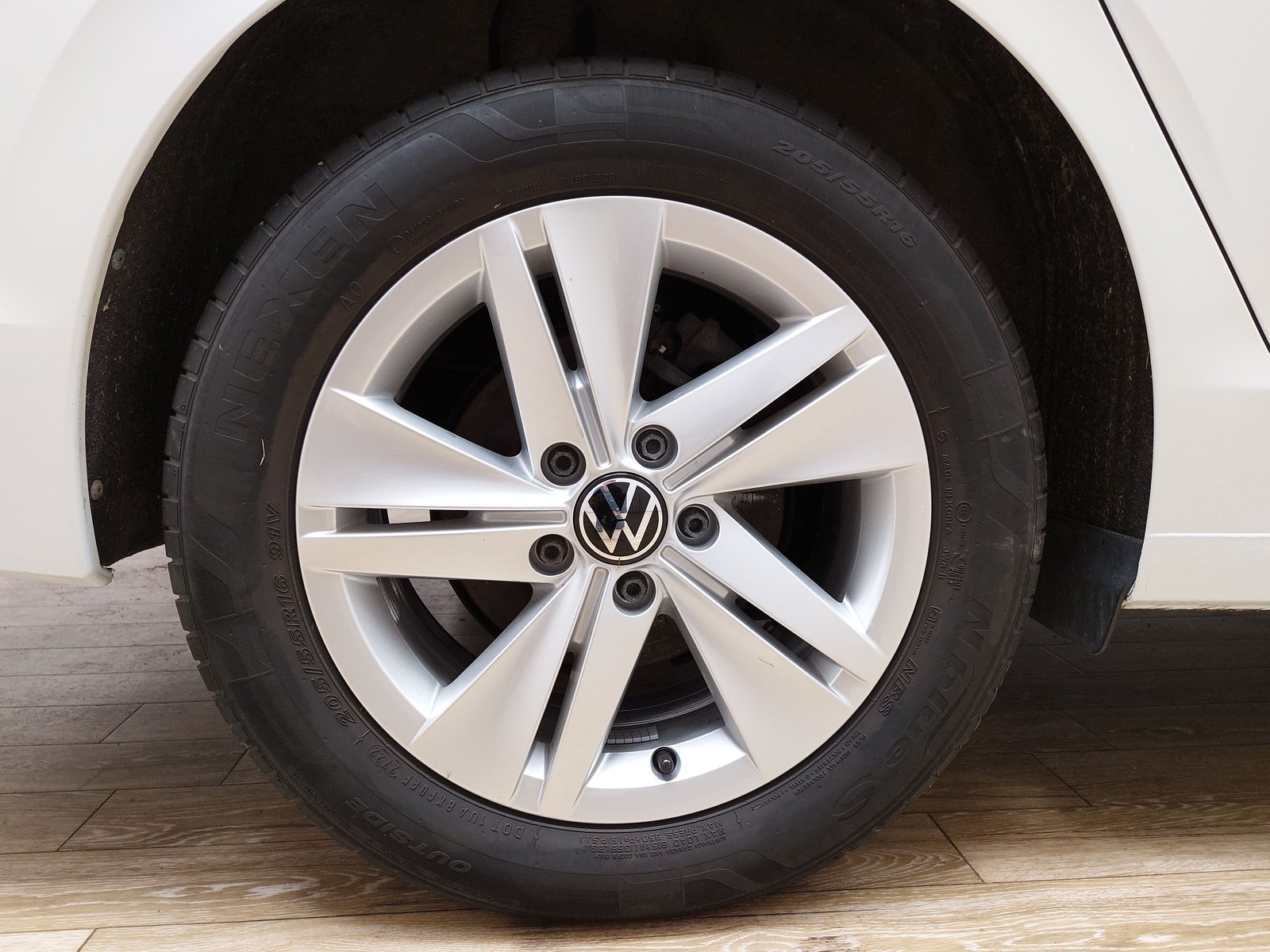 Volkswagen Golf Var. 2.0 TDI Life LED PDC Shz DC 8
