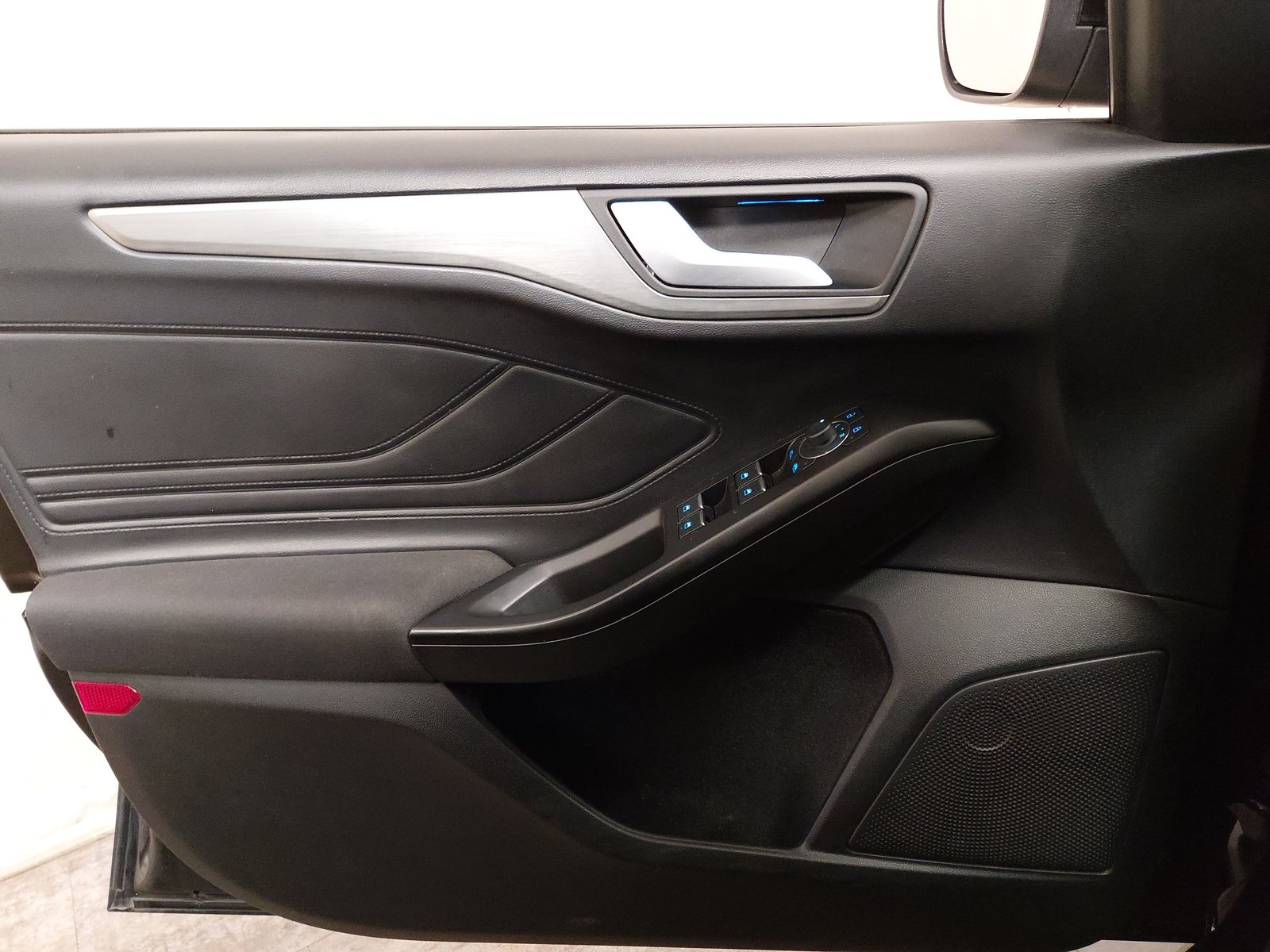 Ford Focus Turnier 1.5 EB Titanium X Navi LED AHK RFK 5