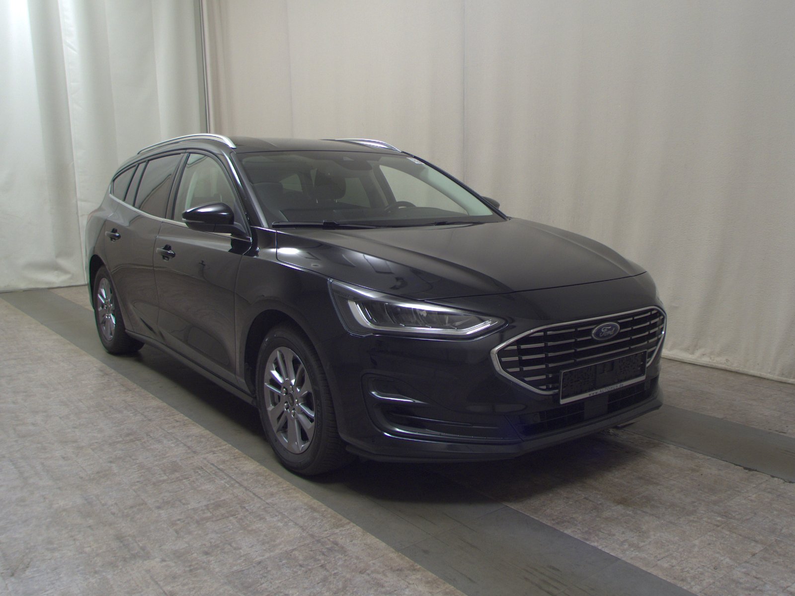 Ford Focus Turnier 1.5 EB Titanium X Navi LED AHK RFK 3