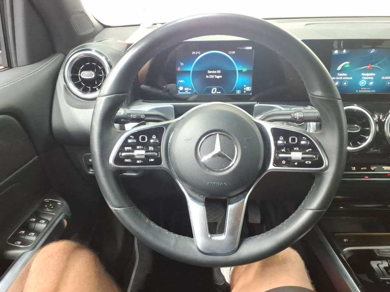 Mercedes-Benz GLB 220 d 4M Progressive NAVI LED LEDER SHZ SOUND 9