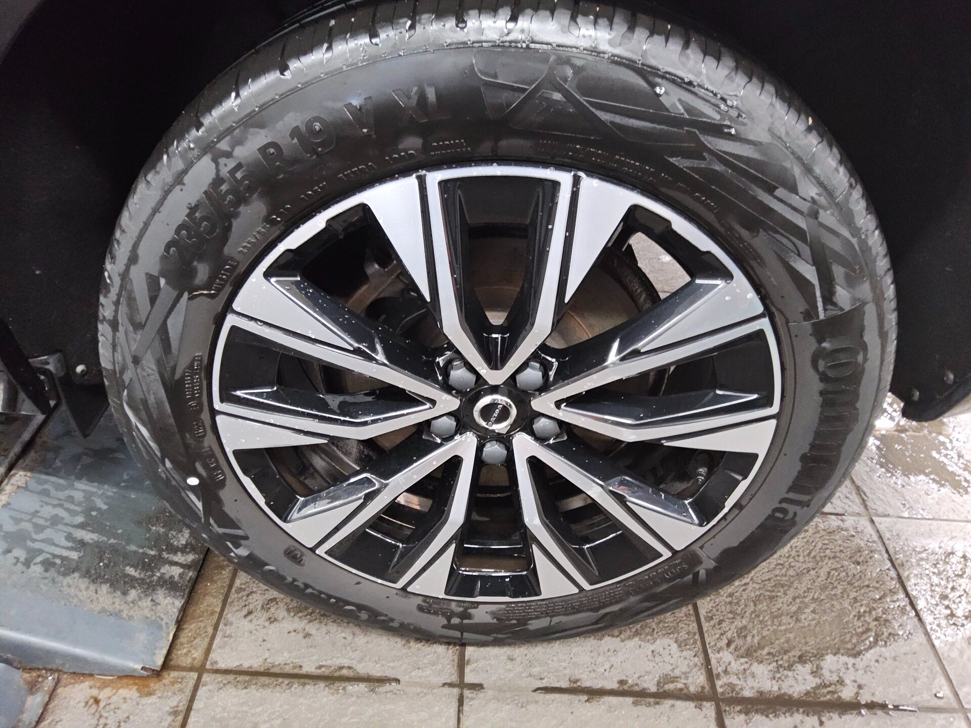 Volvo XC60 B4 Core Navi LED StandHzg 4xShz RfK ACC 11