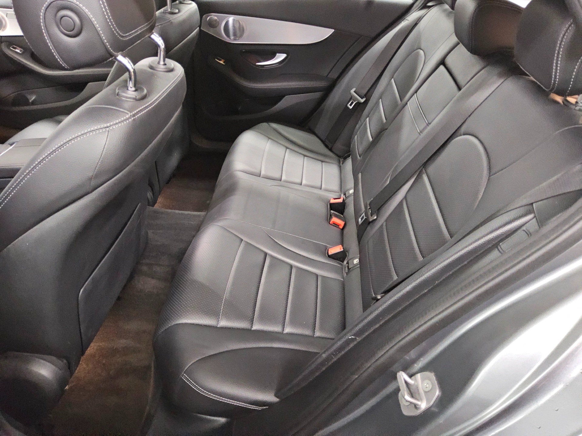 Mercedes-Benz C 220 T d Avantgarde Navi LED Pano Burmester 13