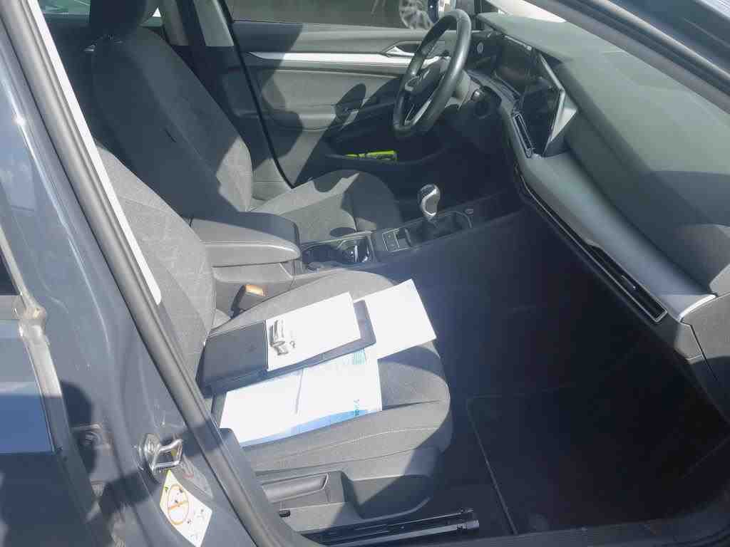 Volkswagen Golf-8 Var. 2.0 TDI Life NAVI LED PDC ACC 7