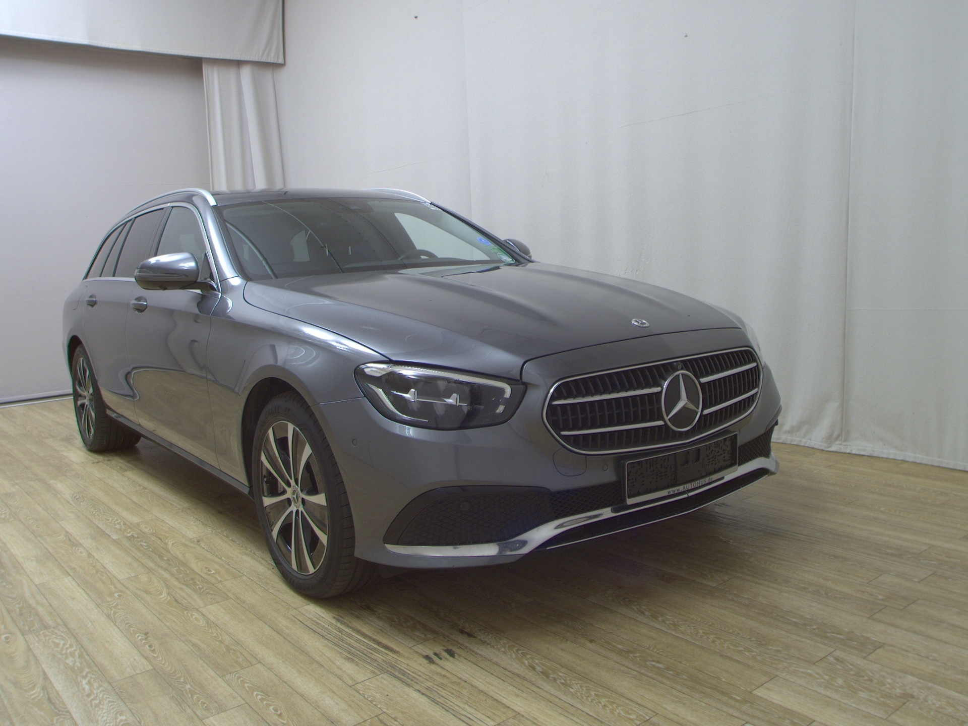 Mercedes-Benz E 300 T de Avantgarde Navi LED AHK 360°- Kamera 3