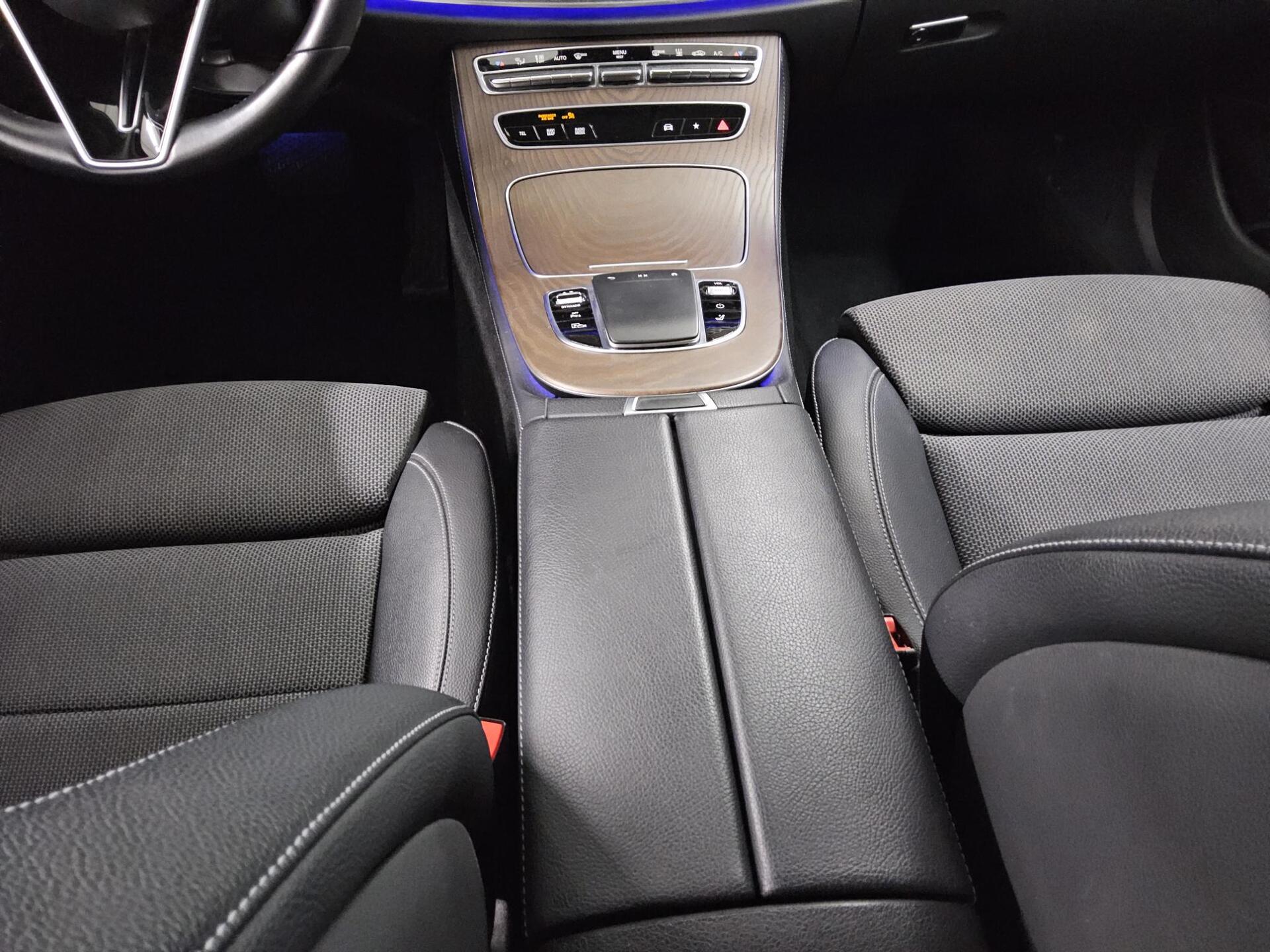 Mercedes-Benz E 300 T de Avantgarde Navi LED AHK 360°- Kamera 6
