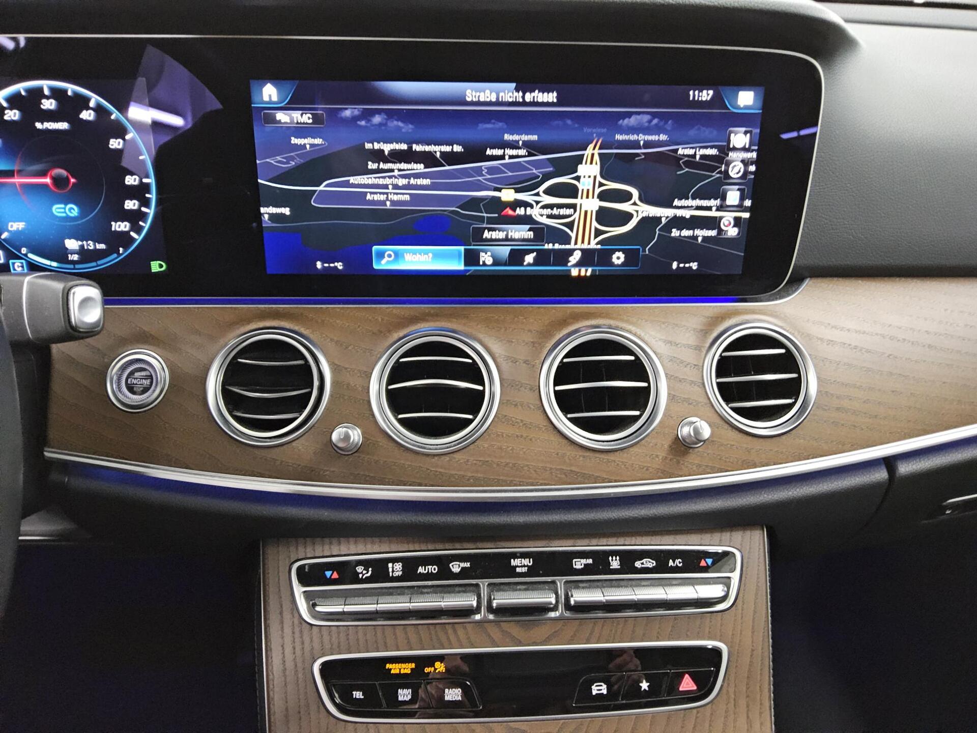 Mercedes-Benz E 300 T de Avantgarde Navi LED AHK 360°- Kamera 7