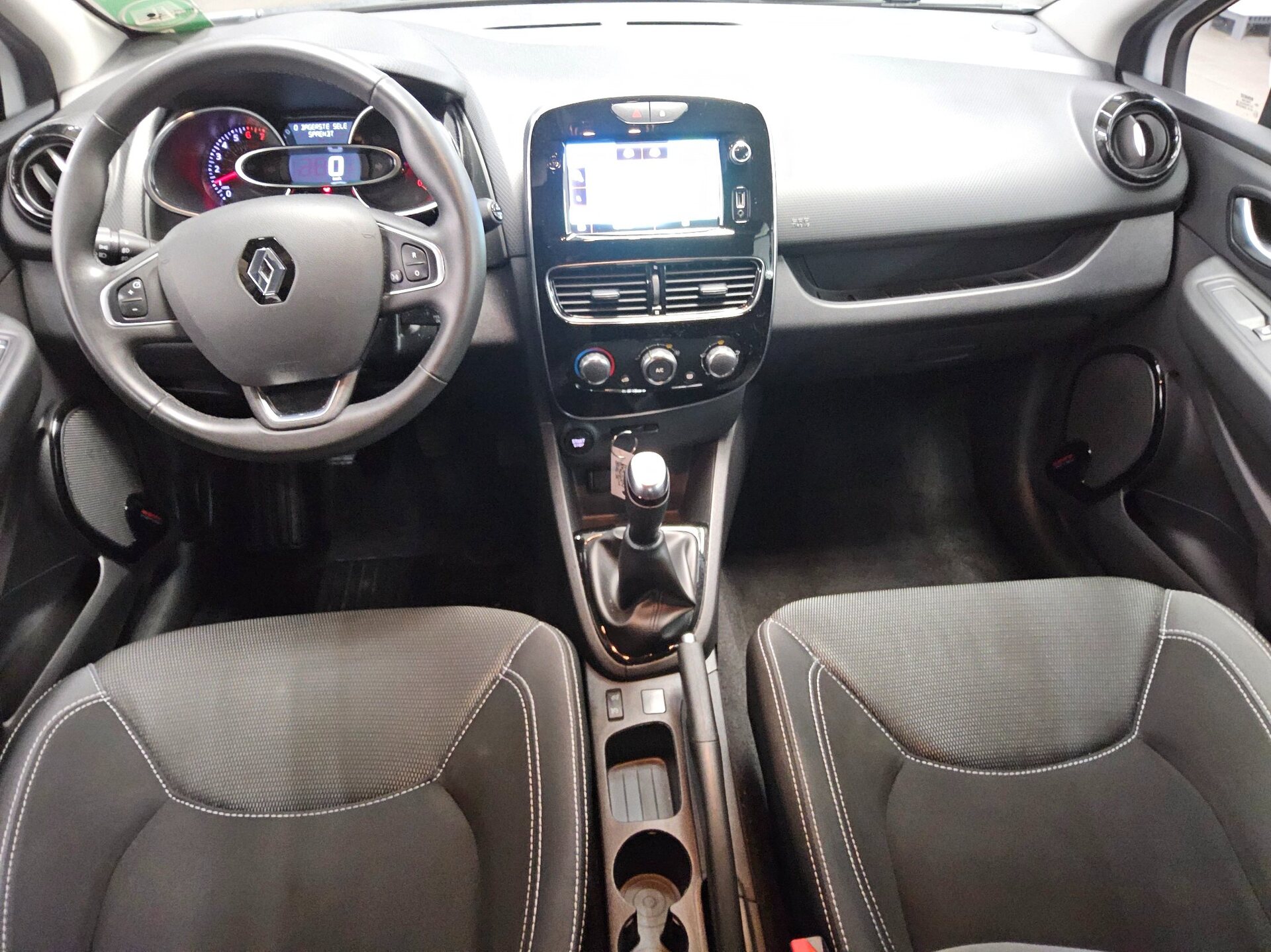 Renault Clio 0.9 TCe Navi AHK Shz BT Klima Tempomat 5
