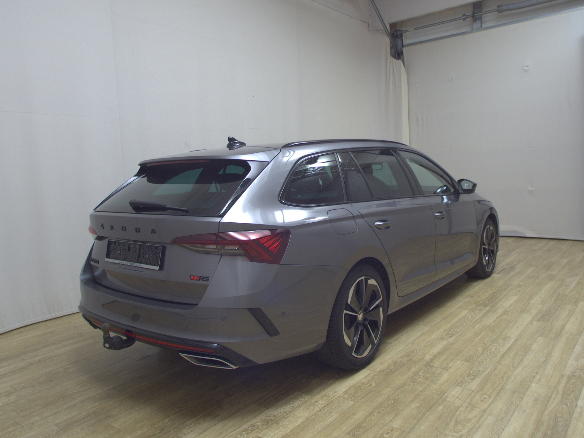Skoda Octavia Kombi 2.0 TDI RS Navi LED vc HuD ACC RfK 4